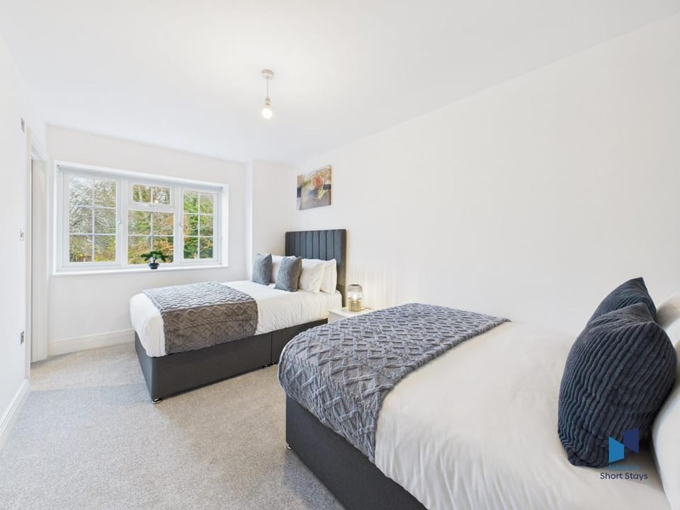 Bed, Photo of the whole room, Bedroom, children