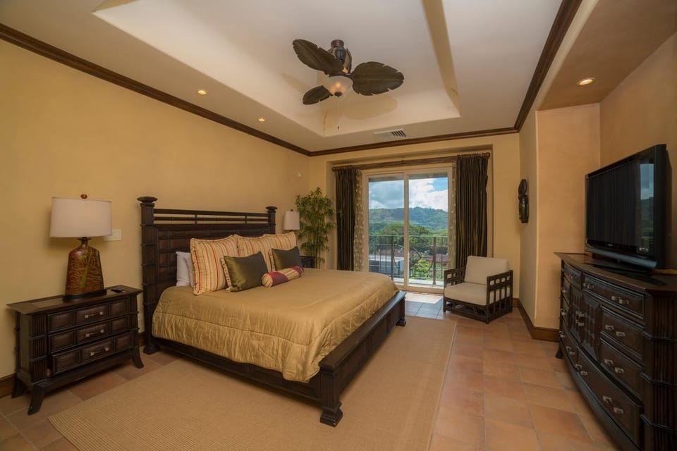 Montebello 1C - 3 bdr 3 bath Ocean view House in Herradura