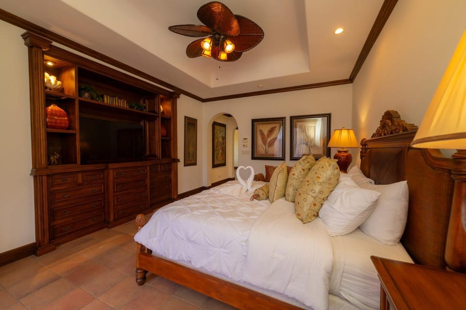 Montebello 1E 3 bed 3 bath ocean view House in Herradura