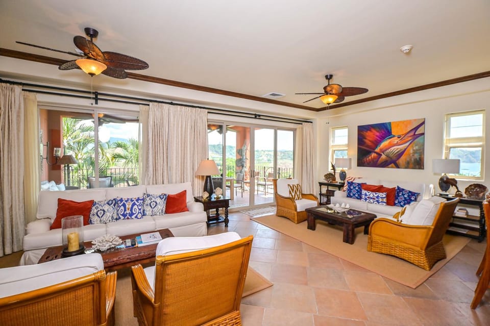 Montebello 2C - 3 bdr 3 bath Ocean View House in Herradura