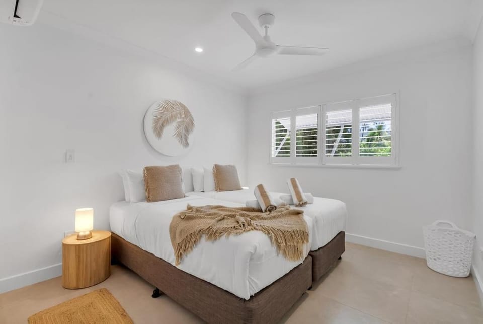 Belle Escapes Clifton Beach Horizon Apartment in Cairns