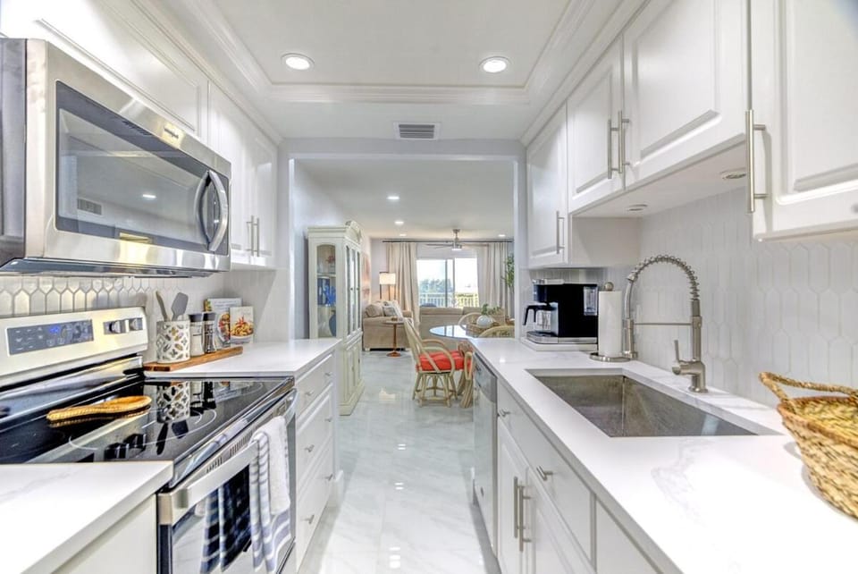 dishwasher, oven, stove