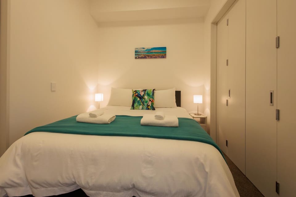 Bed, Bedroom, towels, wardrobe
