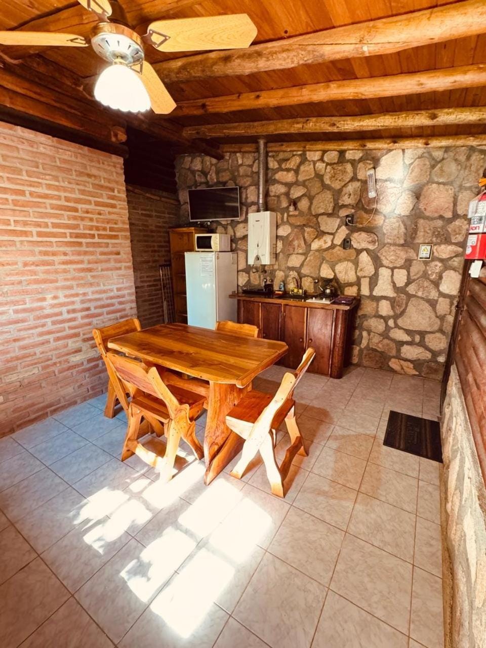Guathemoc cabañas House in Cordoba Province
