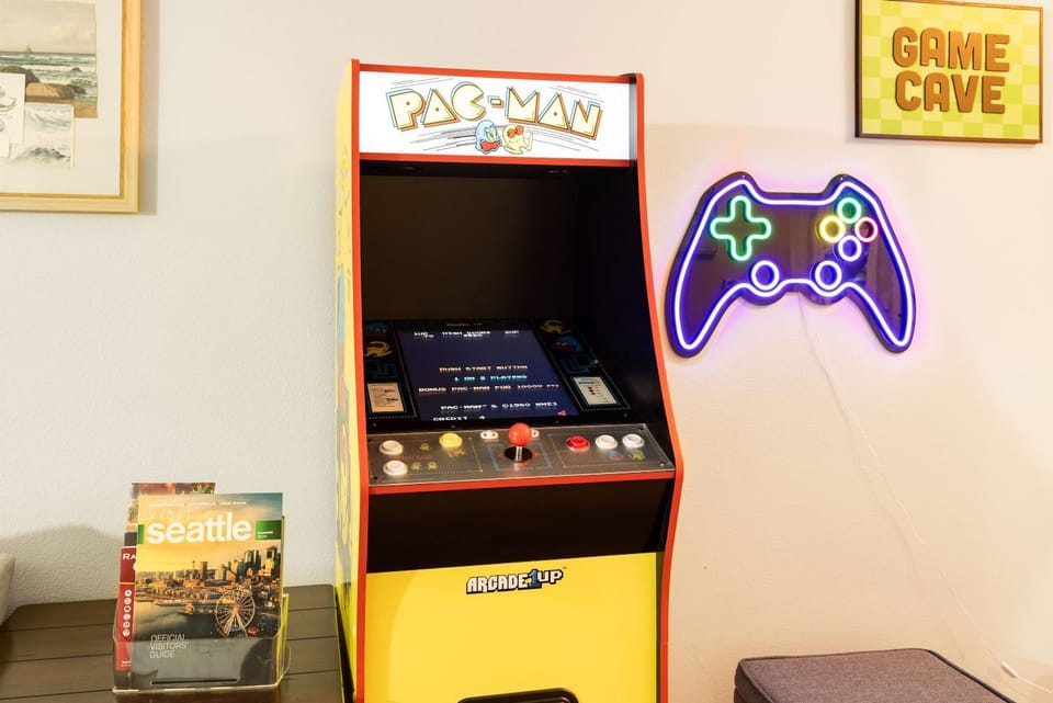 West Seattle Retreat w 3 AC - Near Alki Beach House in Seattle