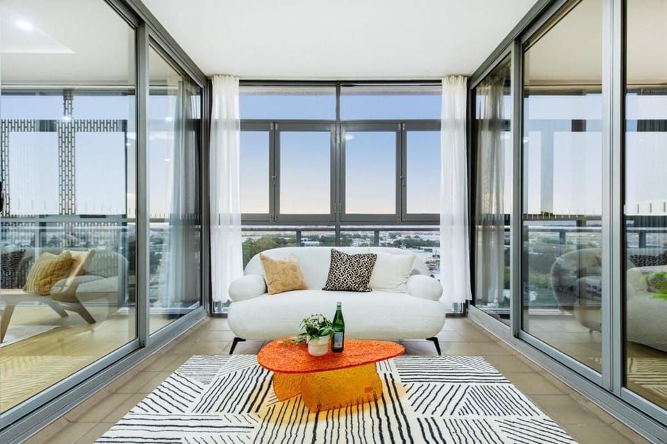 Sunset View 4BR at Mascot Close to CBD & Airport Apartment in Mascot