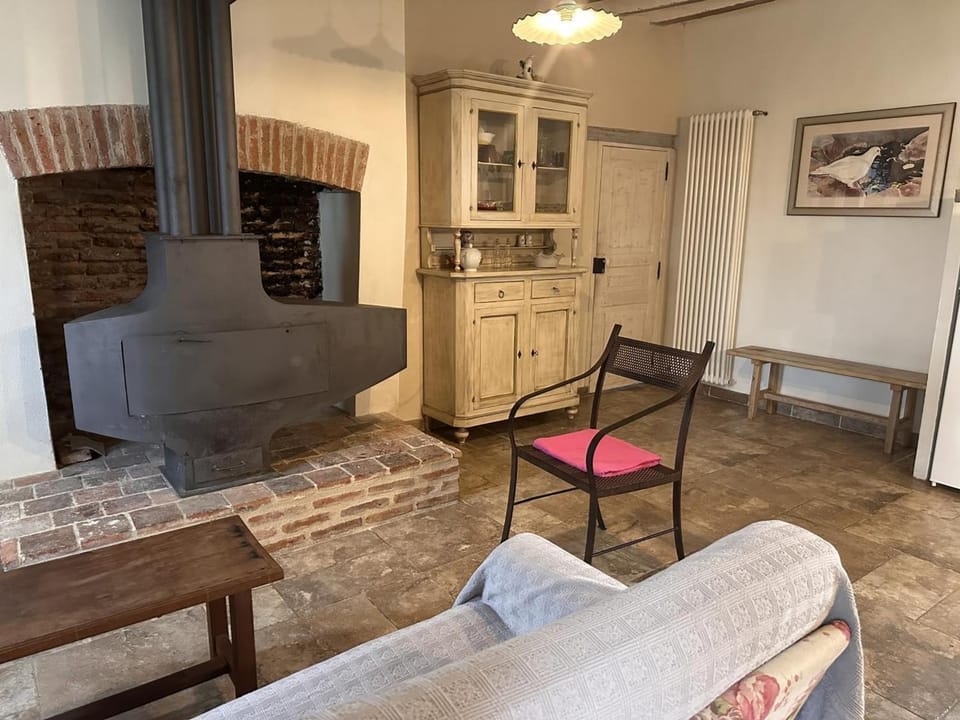 Gîte Rustique à Neuilly-le-Réal avec Animaux Acceptés - FR-1-489-611 House in Auvergne-Rhône-Alpes
