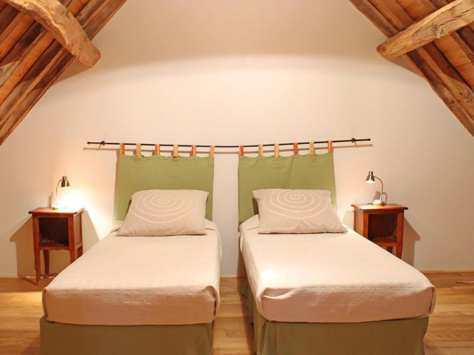 Gîte Rustique à Neuilly-le-Réal avec Animaux Acceptés - FR-1-489-611 House in Auvergne-Rhône-Alpes