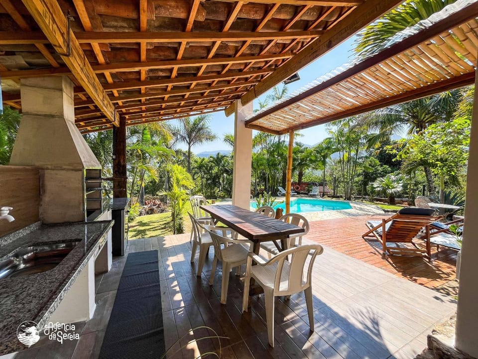 Casa espaçosa c Piscina e Churrasqueira privativas House in Ilhabela