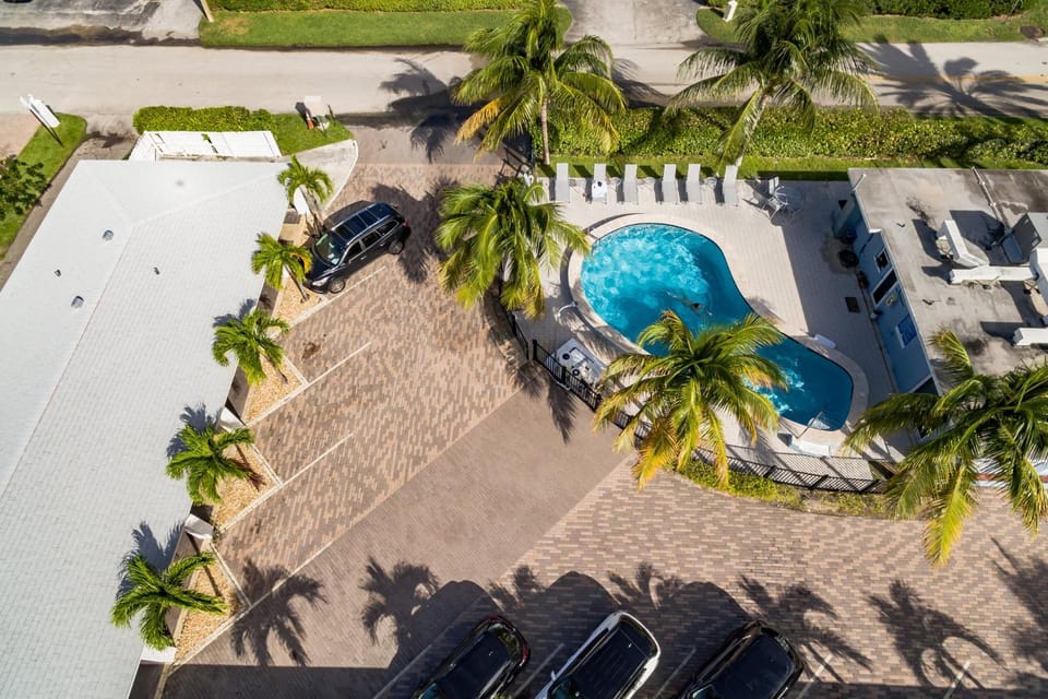 Comfortable beach front apartment in Singer Island Apartment in Riviera Beach