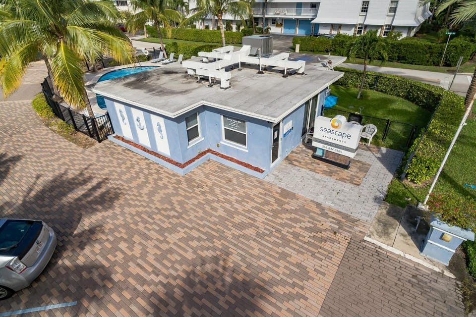 Comfortable beach front apartment in Singer Island Apartment in Riviera Beach