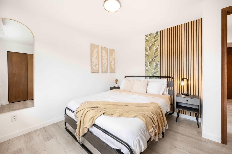 Newly Remodeled 2BR Home Near DT & Sports Arenas House in Seattle