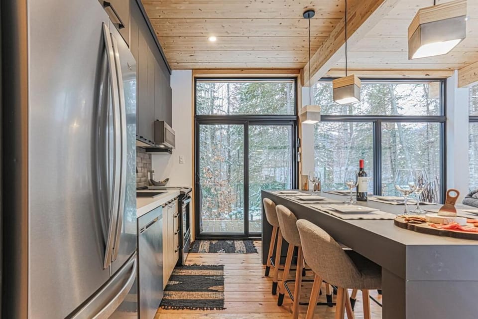 Kitchen or kitchenette, Kitchen or kitchenette, Dining area