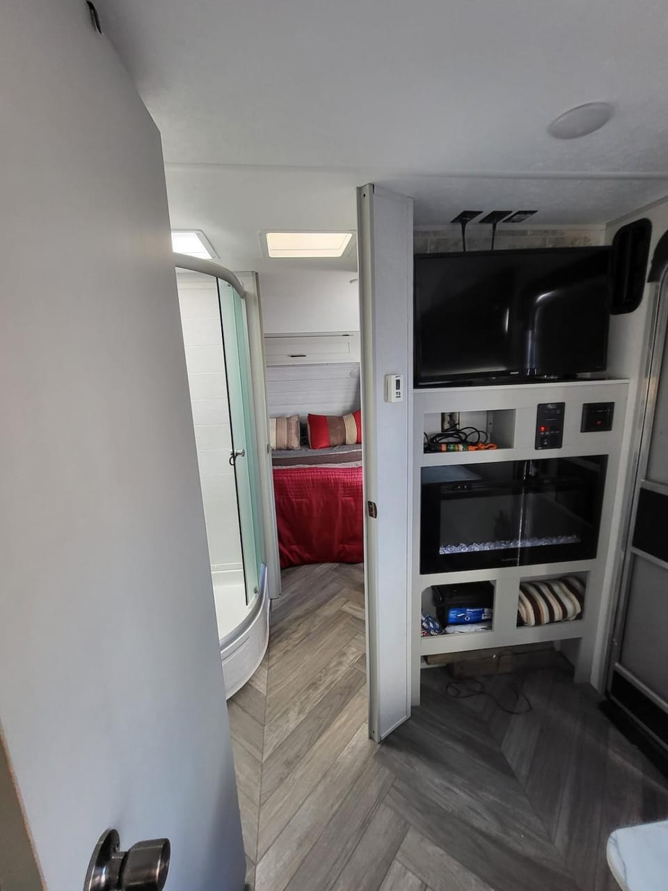 Mandalay RV House in Columbia