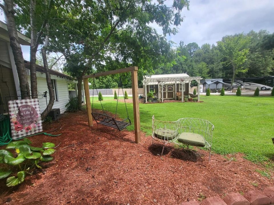Mandalay RV House in Columbia