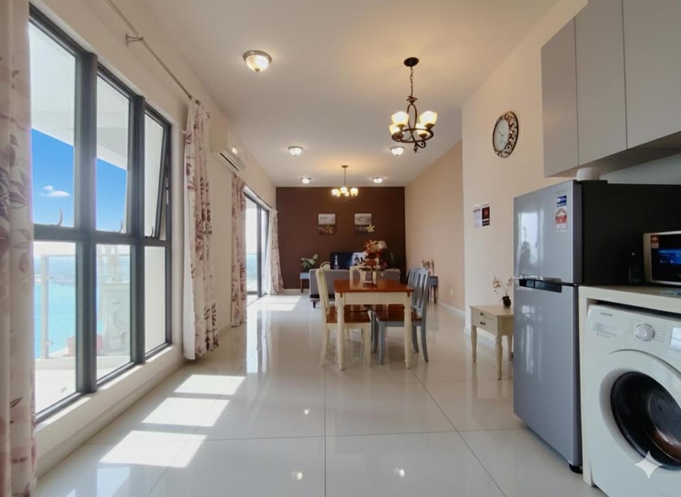 Danga Bay Beach-Side Family Getaway Apartment hotel in Johor Bahru