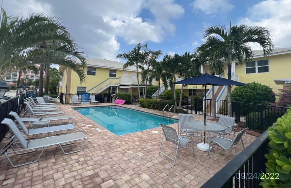 Cozy one-bedroom beach apartment on Singer Island Apartment in Riviera Beach