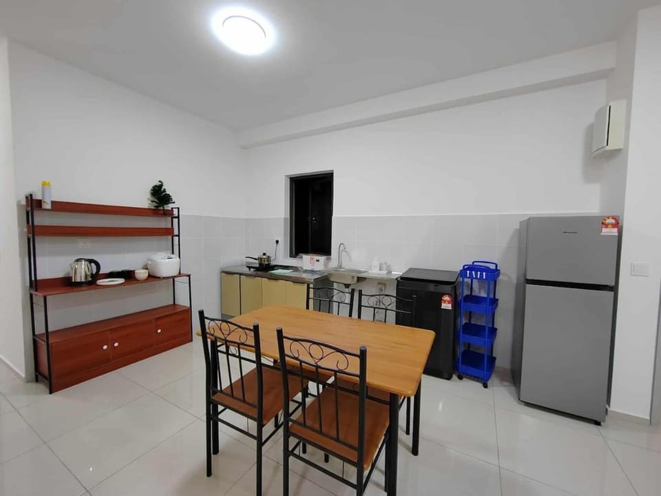 New Condo 4BR 8 Pax Pool Gym Apartment in Selangor, Malaysia