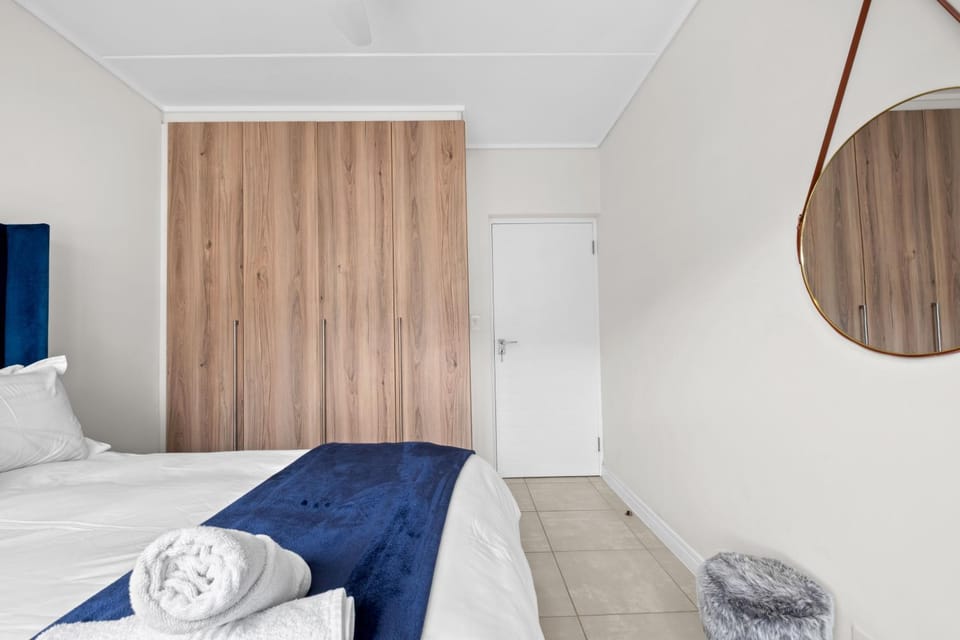 Bed, Photo of the whole room, Bedroom, towels, wardrobe