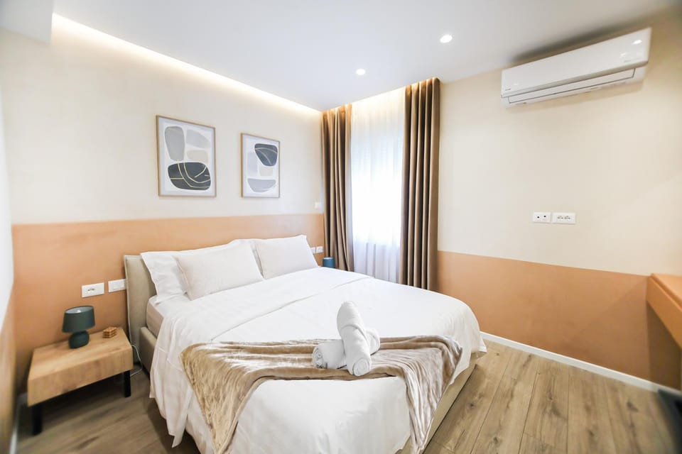 Property building, Photo of the whole room