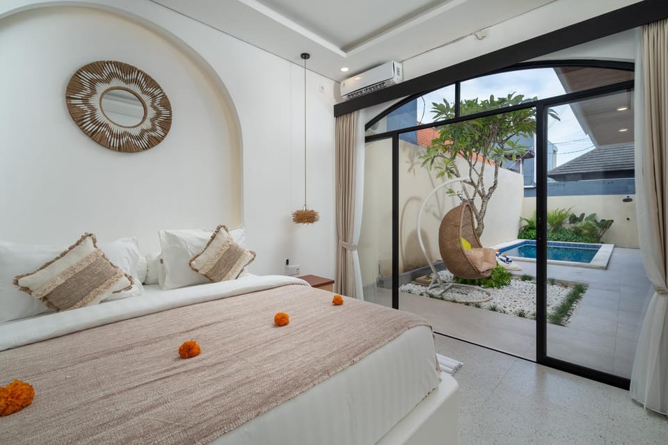 Bed, View (from property/room), Bedroom