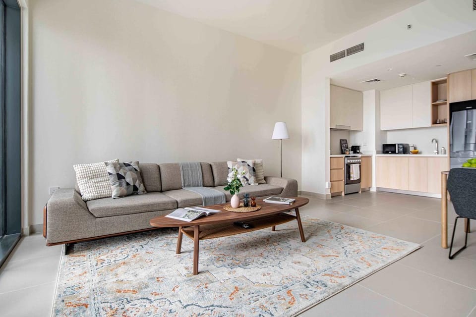 Kitchen or kitchenette, Living room, Seating area, stove