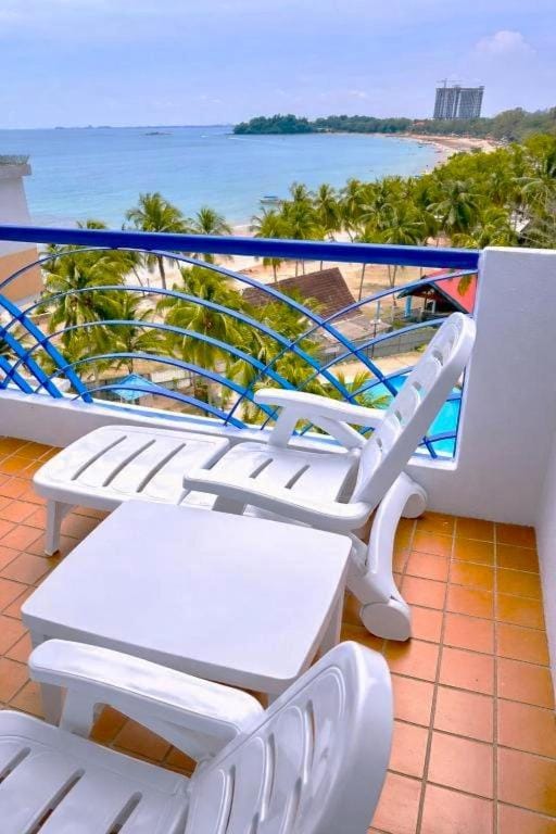 Natural landscape, Balcony/Terrace, Pool view
