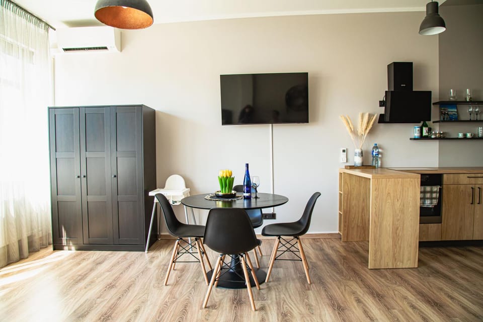 Closer to the Sea - Modern Terrace Stay Apartment in Latvia