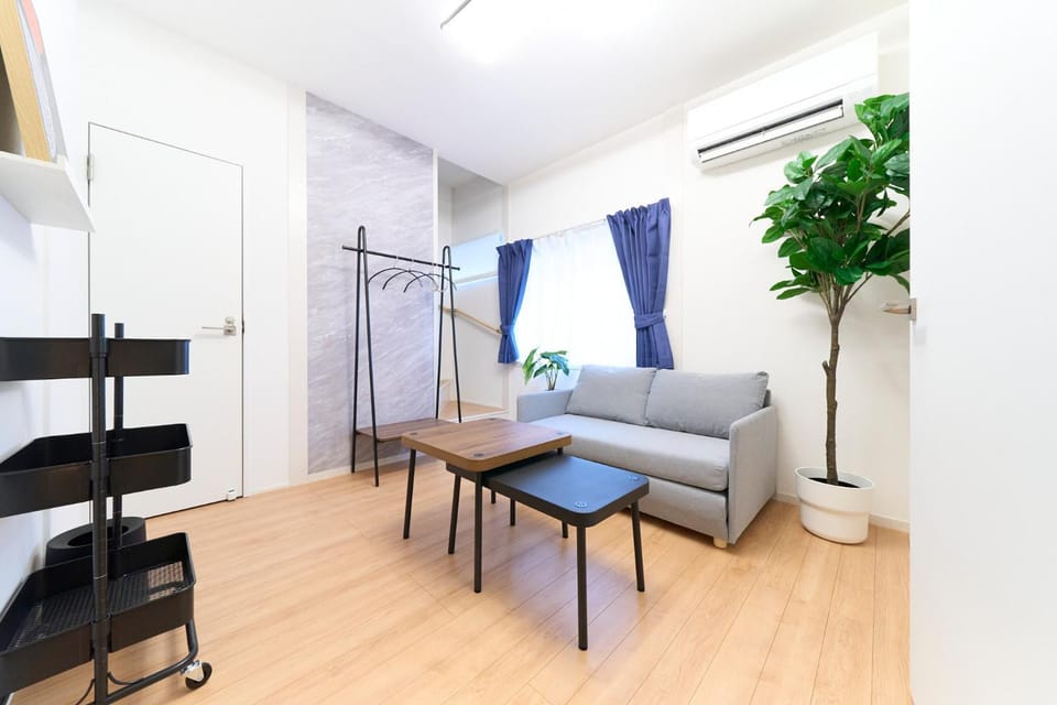 2025年12月オープンセール 大阪駅まで一駅 フルリノベーション 長期割引有り 最大8人 Apartment in Shizuoka Prefecture