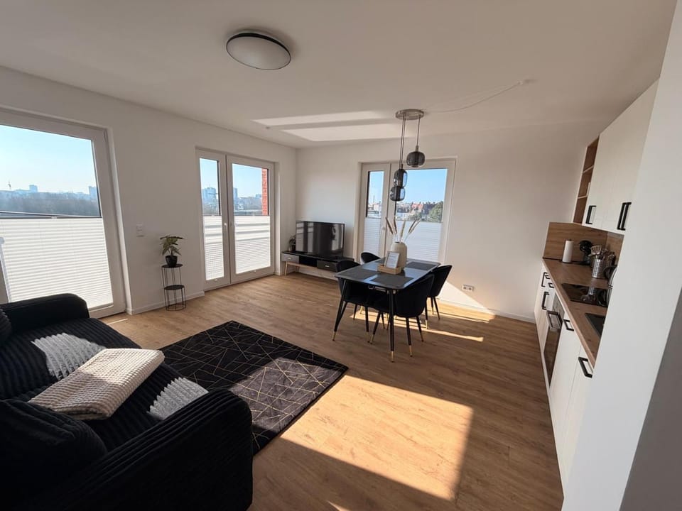 Kitchen or kitchenette, Living room, Dining area