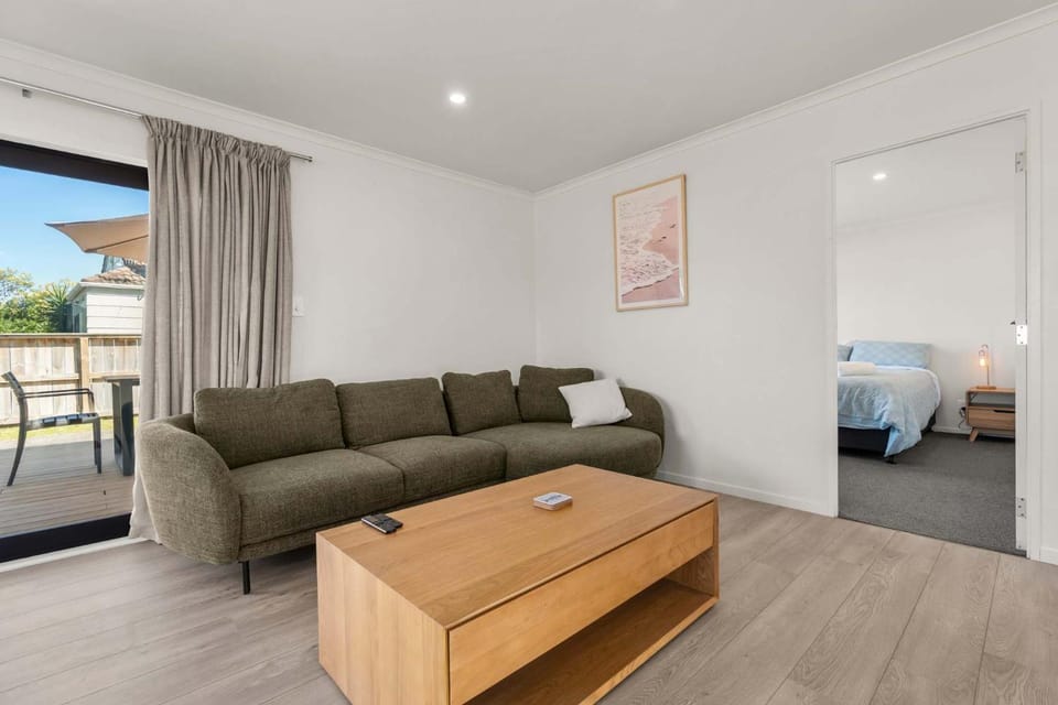 Within Range House in Bay Of Plenty