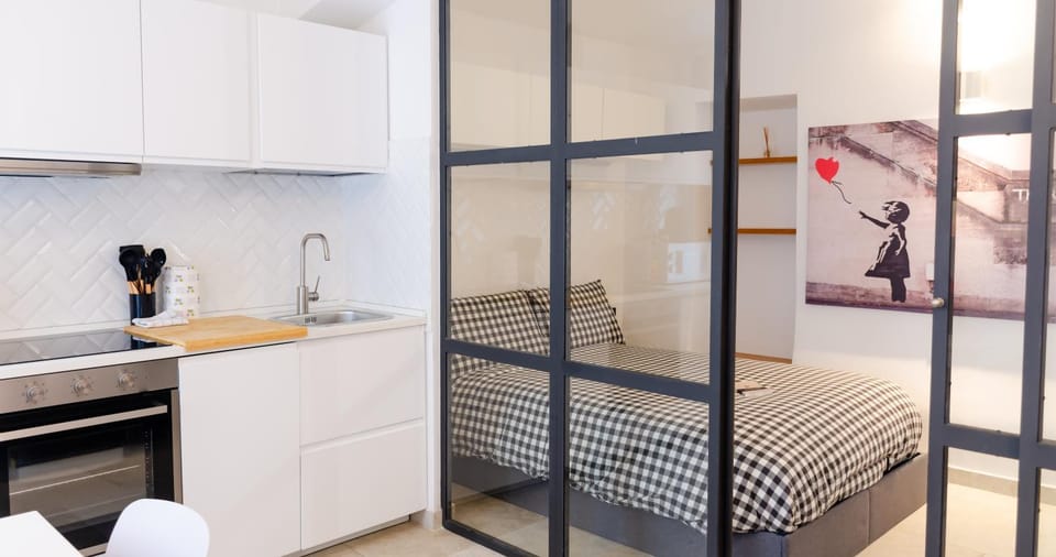 The Black Sheep, Airco - No Lift Apartment in Turin