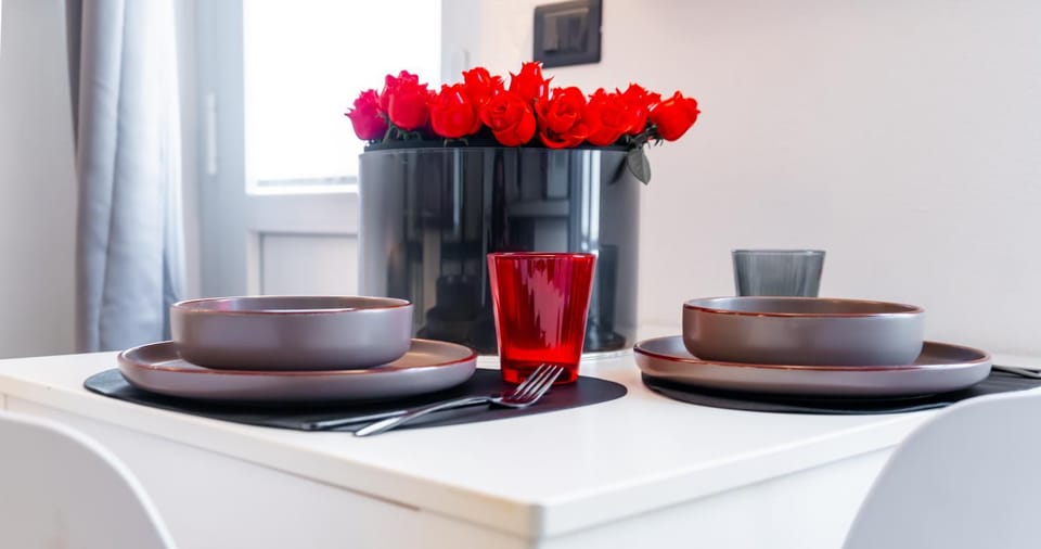 The Black Sheep, Airco - No Lift Apartment in Turin
