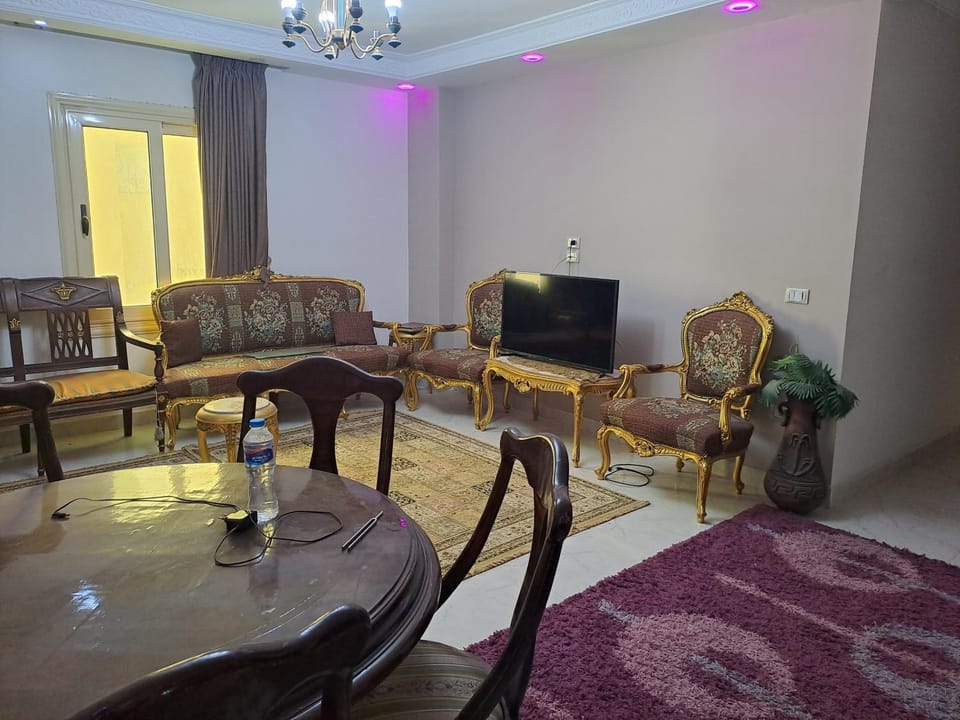 الحي الاول اكتوبر الجيزة Apartment in Egypt