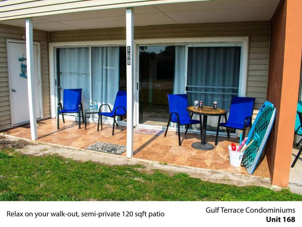 Mermaids Retreat Mins to Beach Family Condo Apartment in Destin