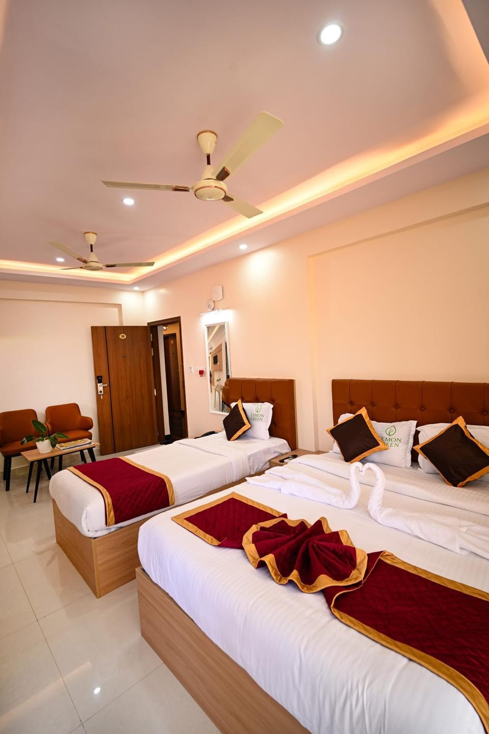 Bed, Photo of the whole room, Bedroom, towels, air conditioner
