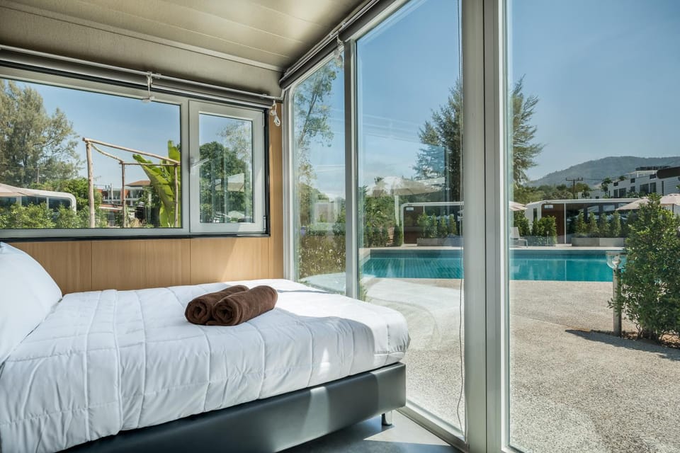 Bed, Day, View (from property/room), Photo of the whole room, towels