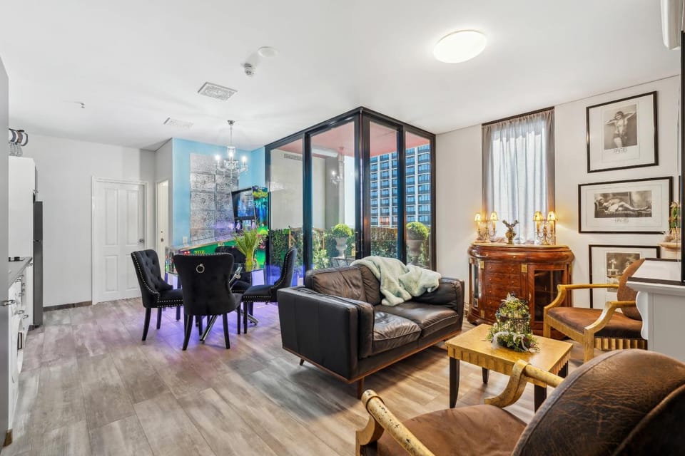 Living room, Seating area, Dining area