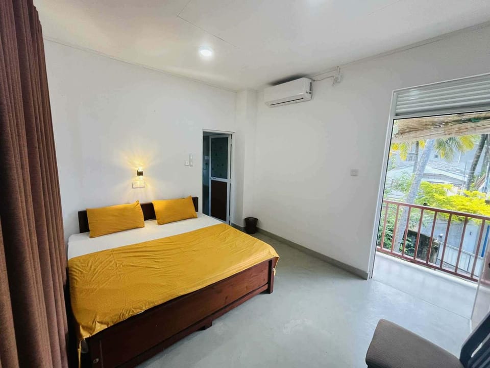 Balcony/Terrace, Bedroom, air conditioner