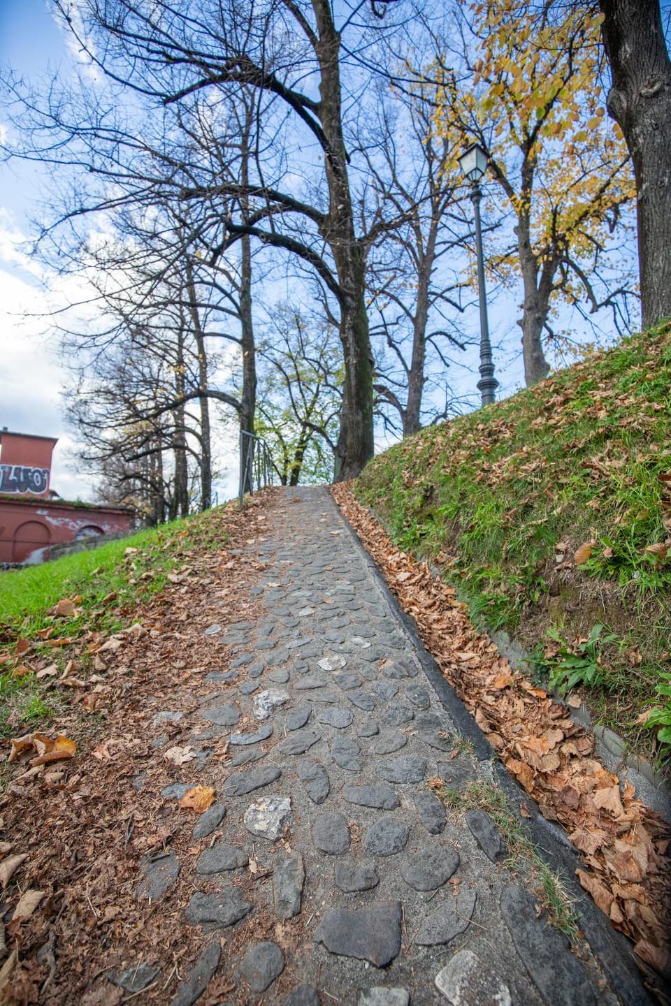 L'Essenziale Fronte Mura, Luxury stay in Lucca city center Apartment in Capannori