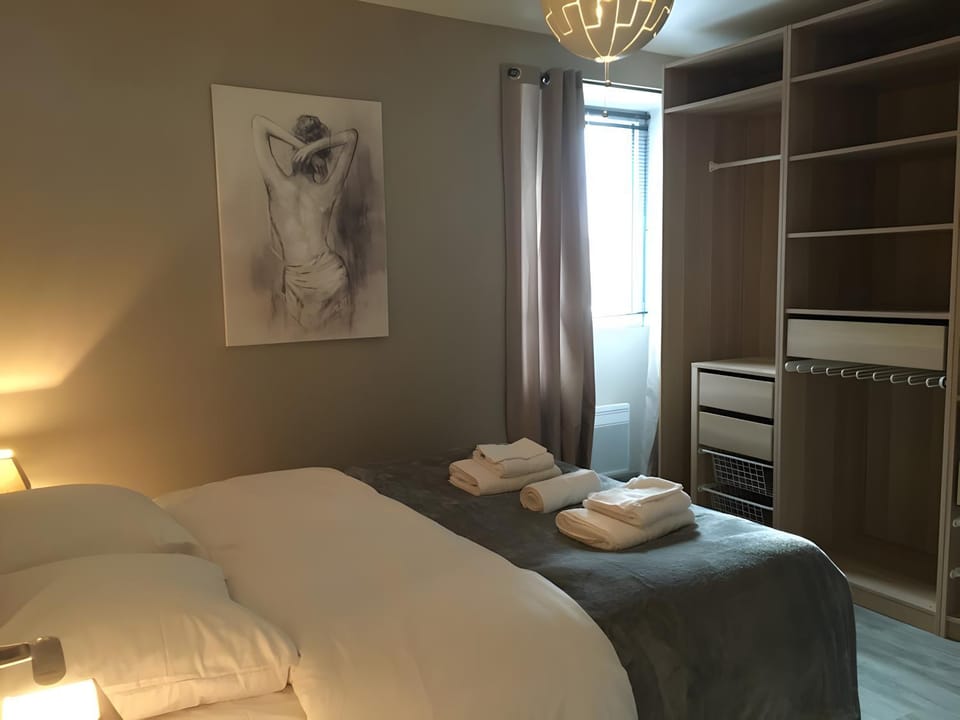 Living room, Bedroom