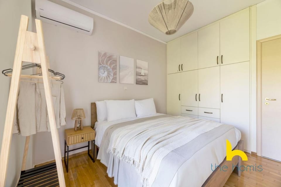 Turquoise Seashell Retreat Family Oasis N Beach Apartment in East Attica Regional Unit, Greece