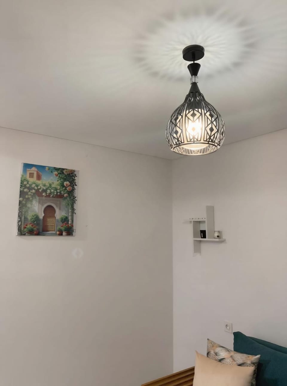 Appartement moderne Central et Propre, près Plage, Gare et Mall Apartment in Tangier