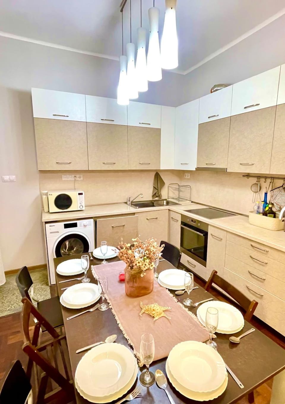 Kitchen or kitchenette, Dining area, dishwasher, oven