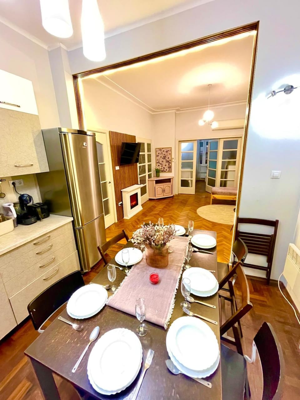 Kitchen or kitchenette, Living room, oven, stove