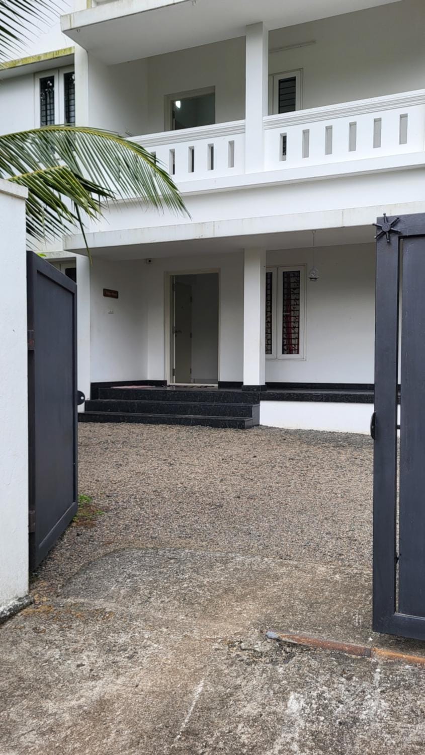 Vibe Inn Homestay House in Vypin