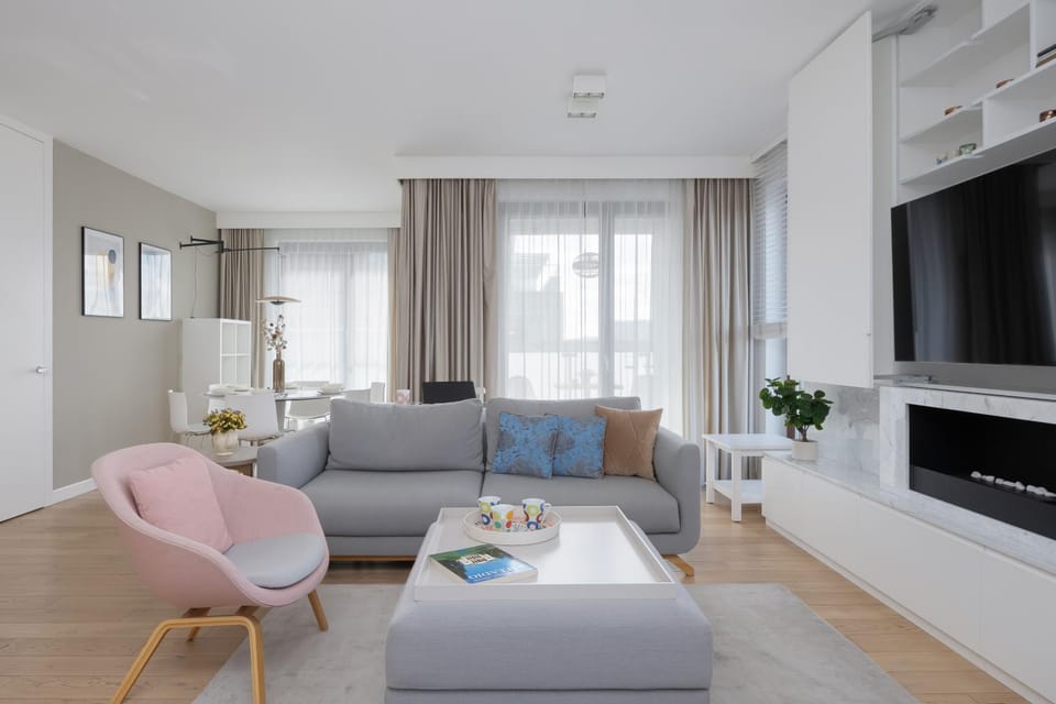 TV and multimedia, Living room, Seating area