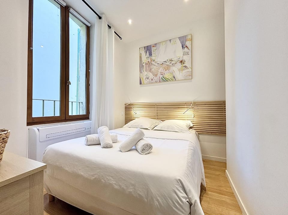 Cannes One Bedroom Apartment - 85M Apartment in Cannes