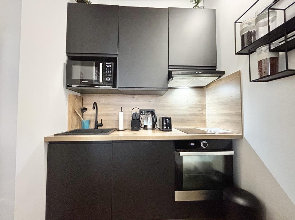 Cannes One Bedroom Apartment - 85M Apartment in Cannes