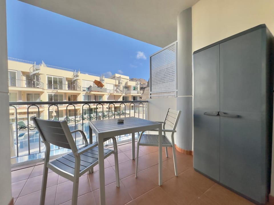 Balcony/Terrace, Photo of the whole room, Pool view